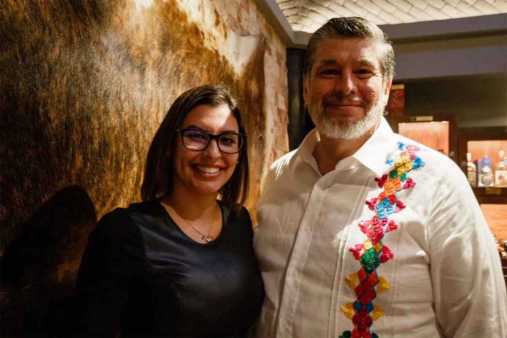 Carlos Peñafiel Soto es despedido por funcionarios y empresarios de Querétaro