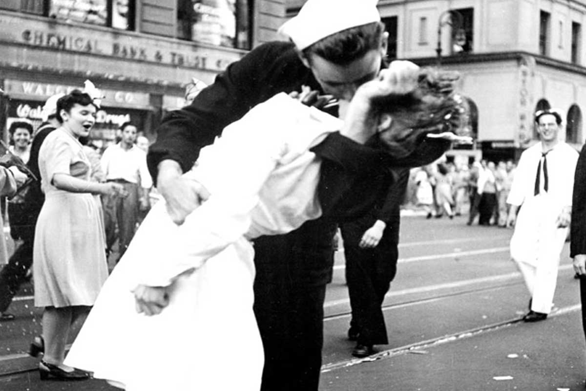 Tipos de besos para celebrar el Día Internacional del Beso
