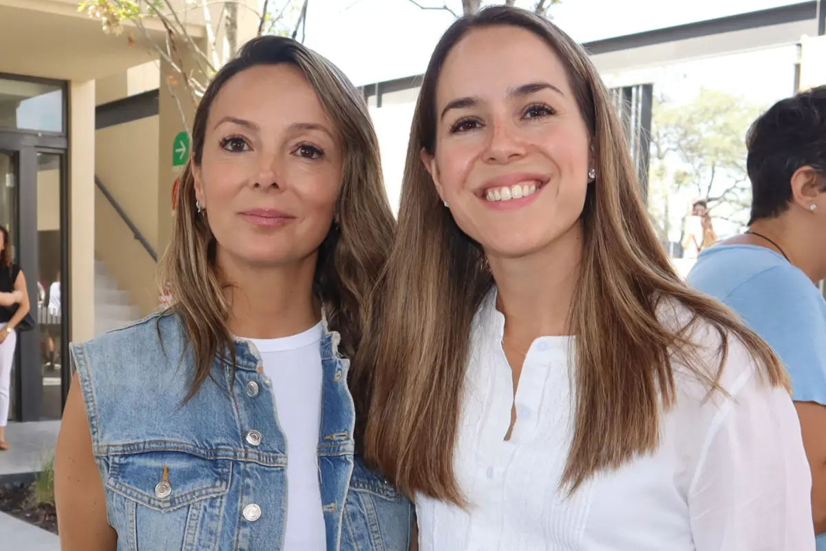 17 Así fue la bendición del Colegio Fontanar Campanario. Marisela Yerena y Luz Tena.