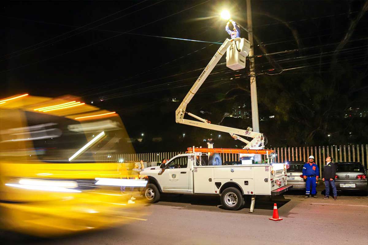 Querétaro mantiene el alumbrado público en óptimas condiciones