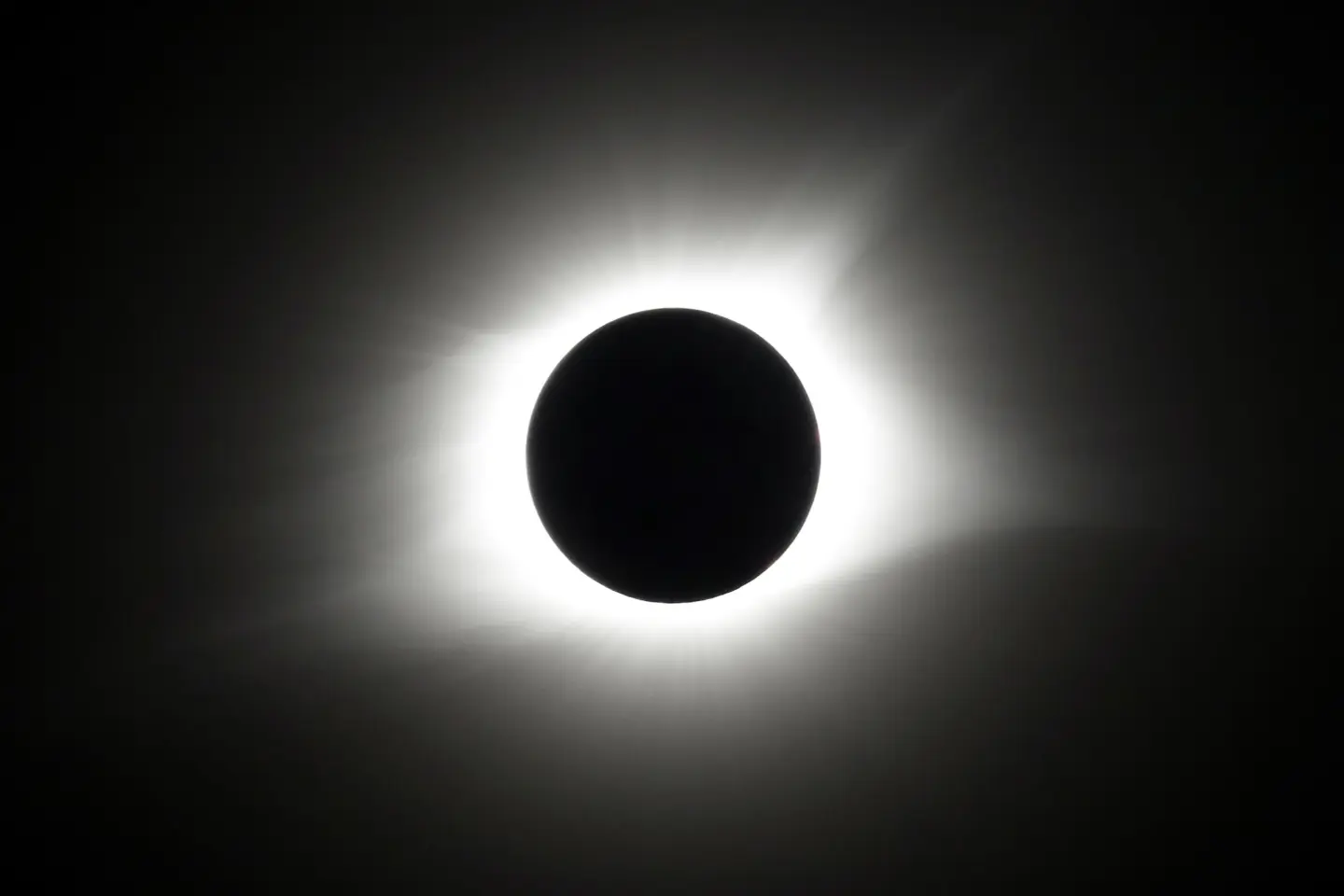 Eclipse solar se verá en Querétaro este sábado