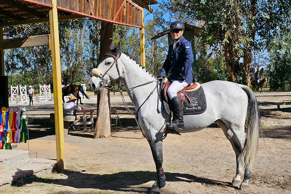 3 El último salto ecuestre del año. Muchas caras conocidas se pudieron apreciar en las rondas de salto ecuestre