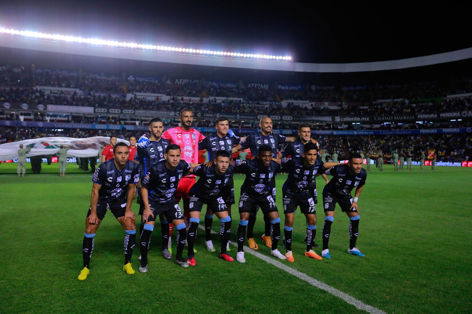 ¿Qué se sabe de la venta de Gallos Blancos?