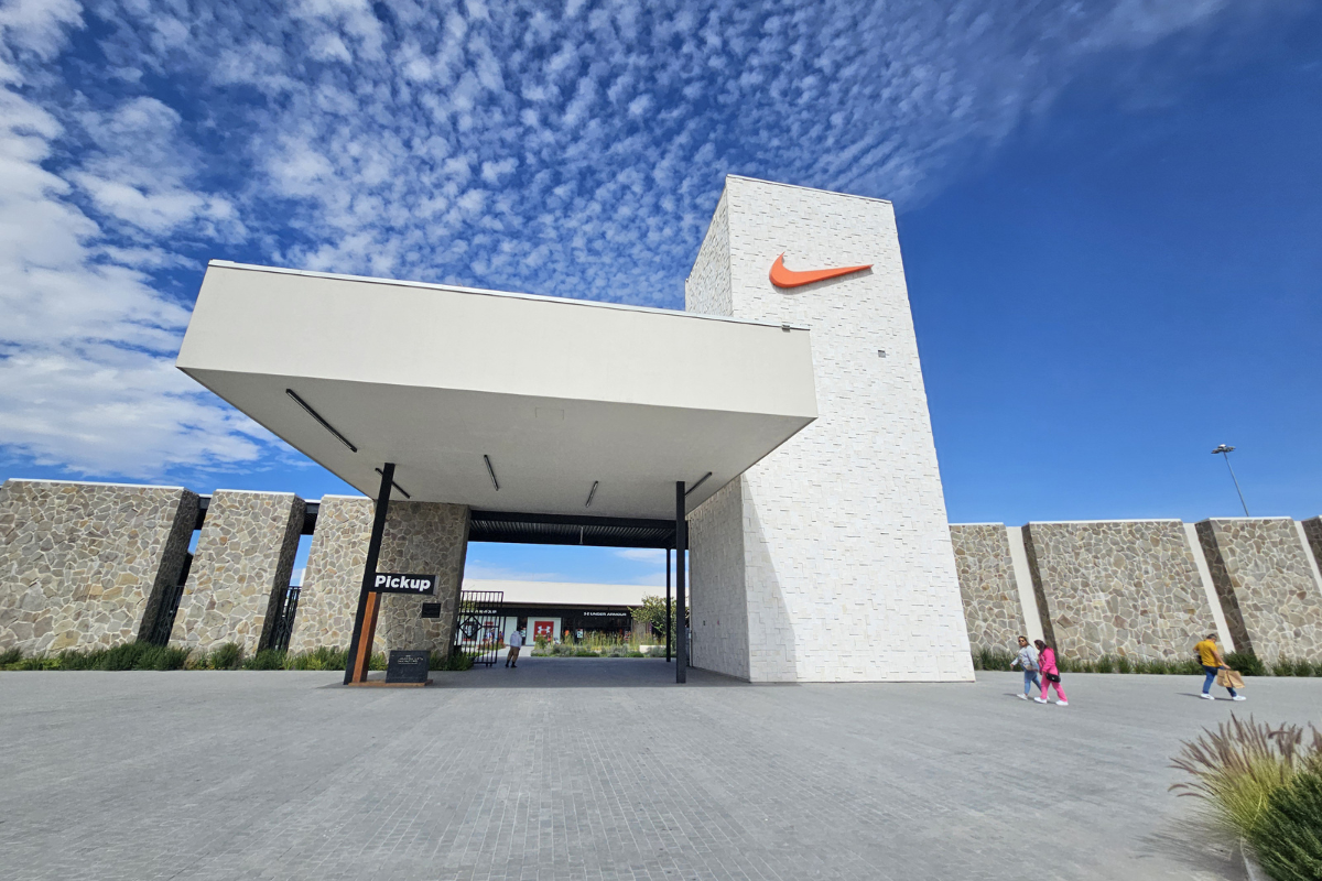 2 Premium Outlets Querétaro apuesta por el turismo de shopping. Las tiendas más visitadas son las deportivas, como Nike