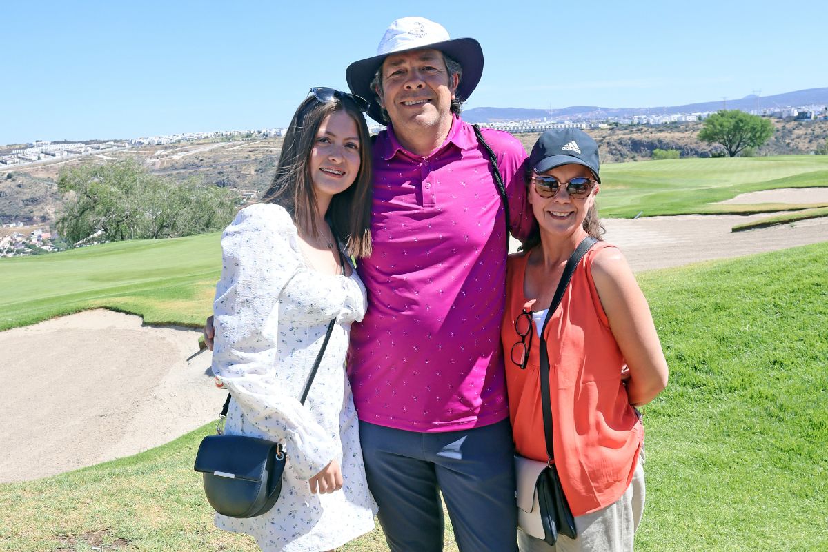 24 La fiesta máxima del golf infantil y juvenil. Alexa, Jorge y Claudia Moncada