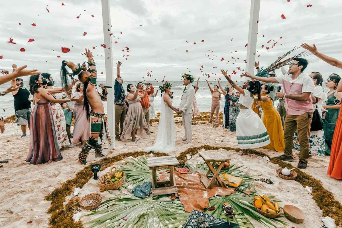 Descubre la magia de las bodas mayas, experiencia auténtica y espiritual
