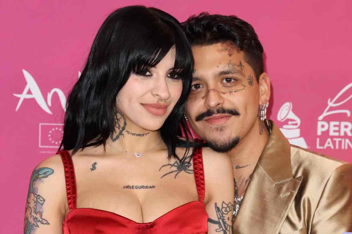 Christian Nodal y Cazzu Anuncian su Separación: Un Fin Amoroso