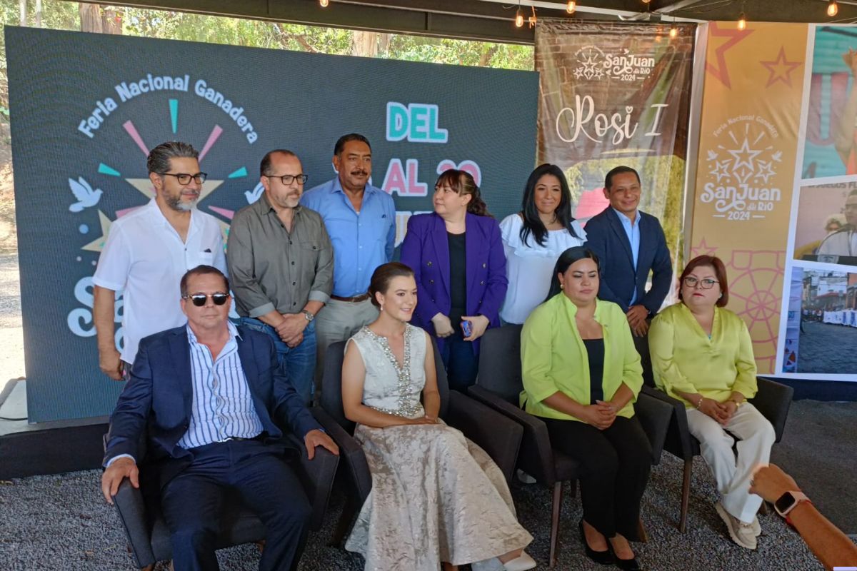 Presentan cartel de Feria Nacional Ganadera San Juan 2024