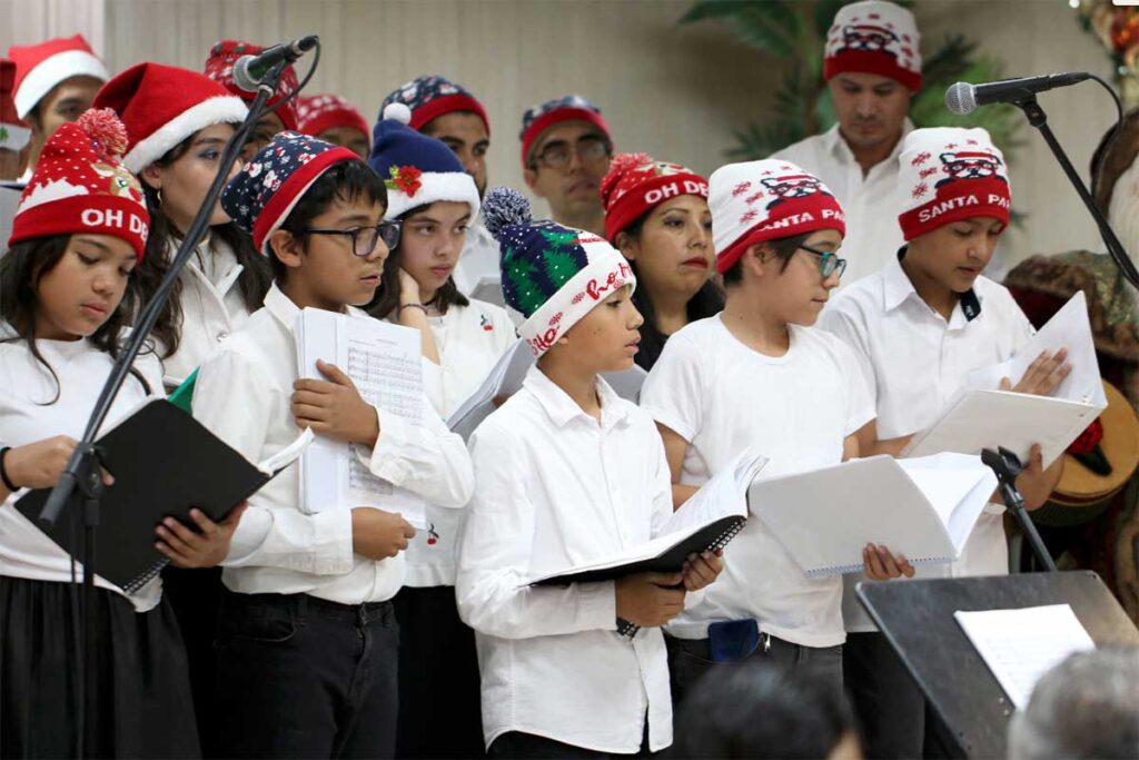 Equipos Comerciales celebra su tradicional Encendido Navideño en Querétaro