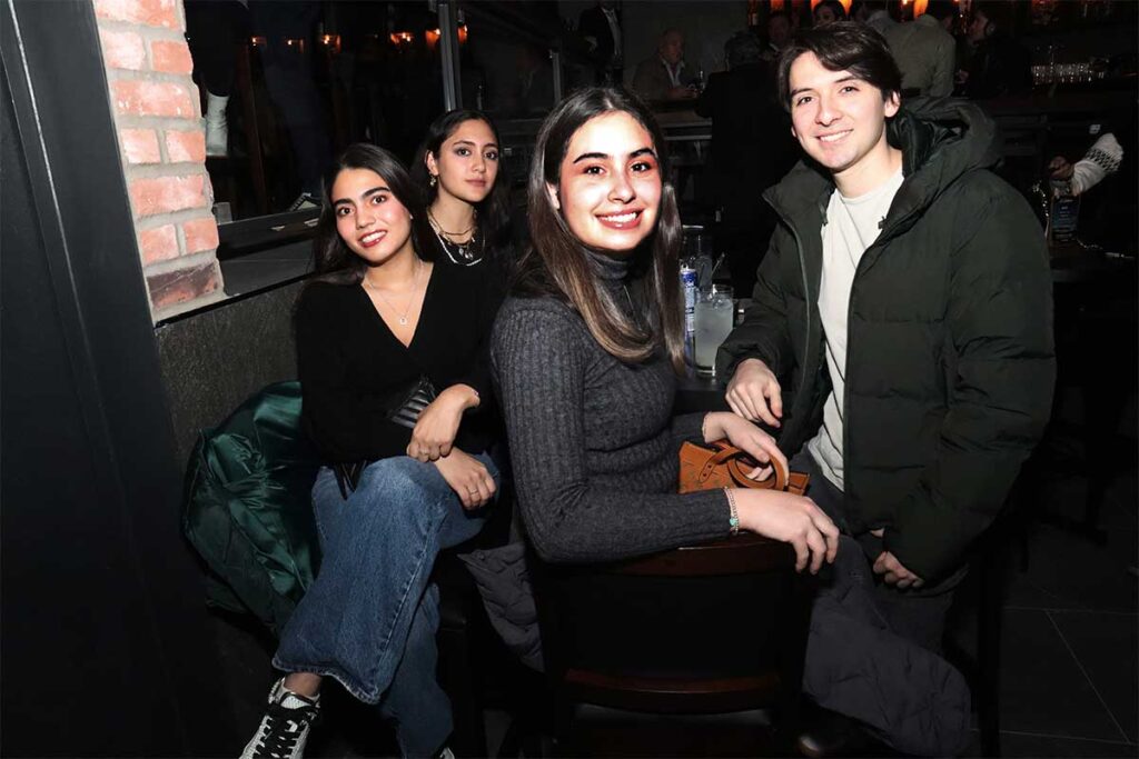 La Bocha Náutica presentó el piano bar La Dolfina Náutica, un lugar de diversión para vivir una experiencia musical