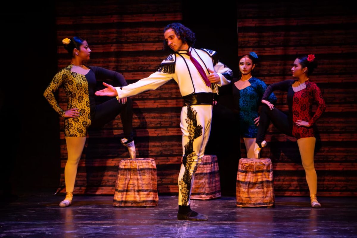 Compañía Ballet Alternativo de Arte UAQ deleita al público con ‘Carmen Suite’