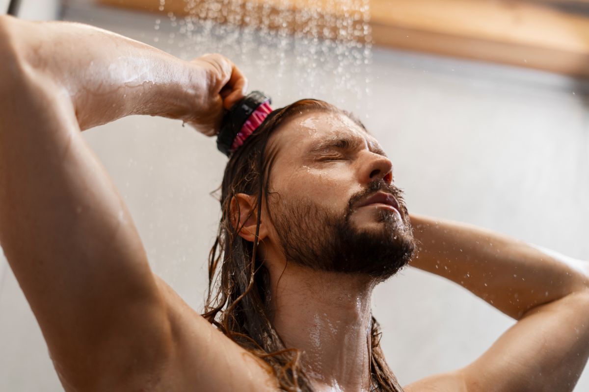 ¿Cuándo es mejor bañarte?, ¿en la mañana o en la noche?