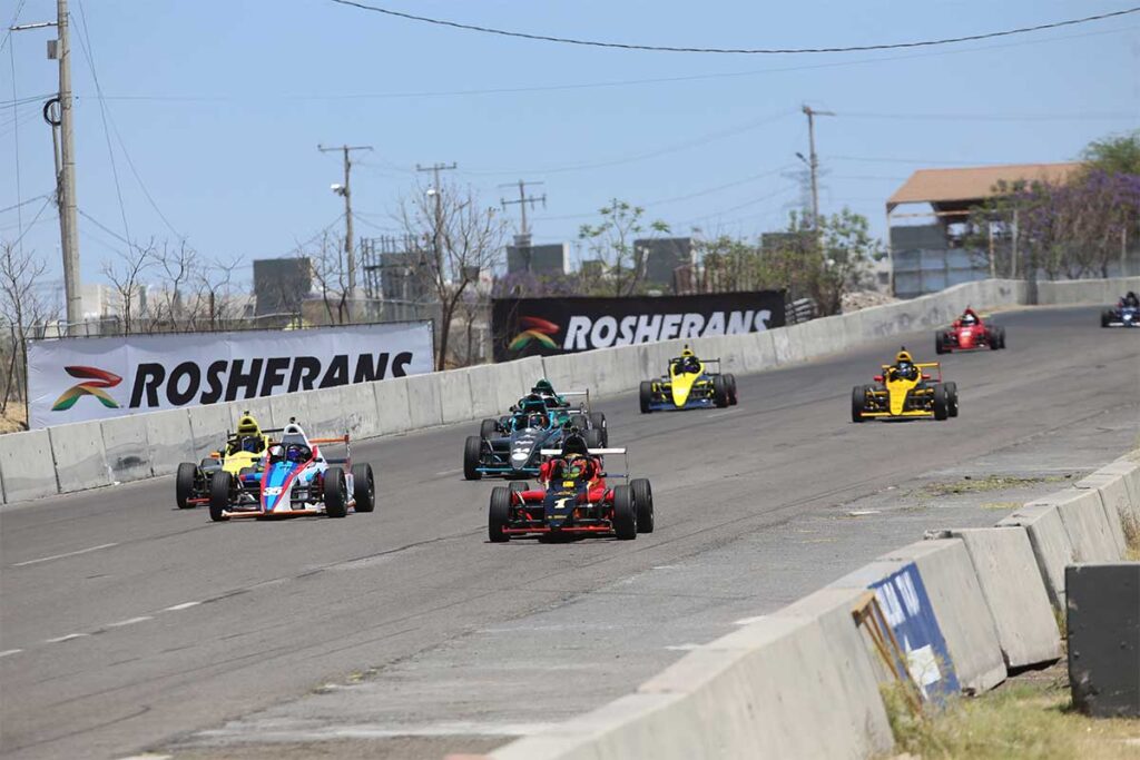 La tercera fecha de la Super Copa Roshfrans se llevó a cabo en el Autódromo Querétaro
