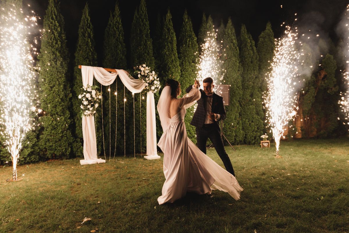 Tendencias en bodas 2025 que ¡amarás incluir en tu gran día!