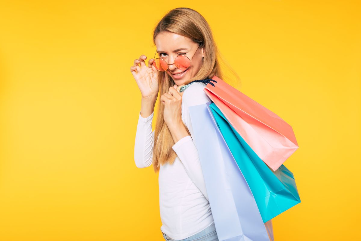 Cómo aprovechar las rebajas sin gastar de más: 6 consejos clave para comprar con estilo