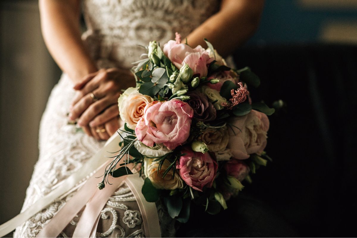 ¿Qué ramo elegir según tu vestido de novia?