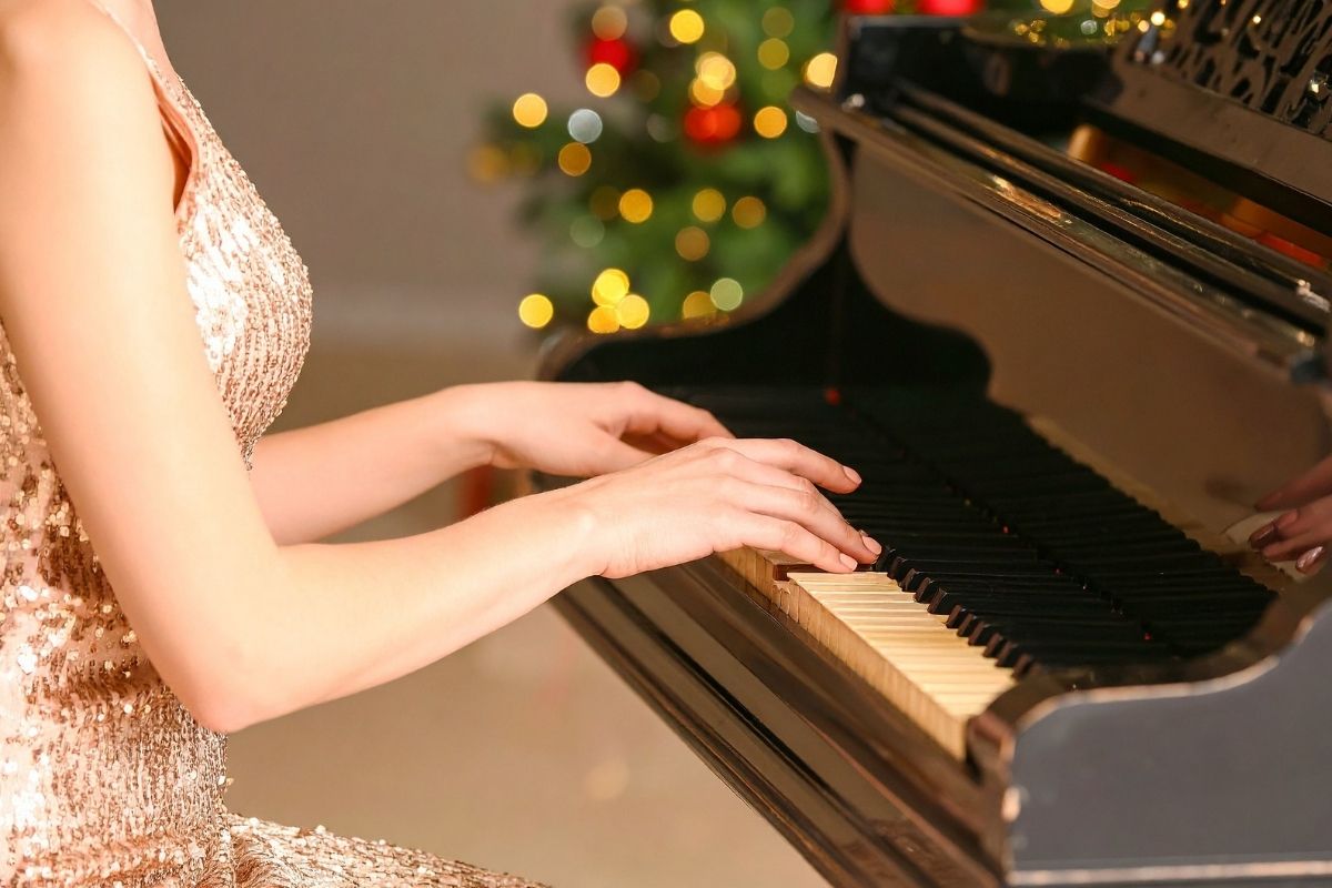 Villancicos que elevan el ánimo: Playlist emocional para esta temporada