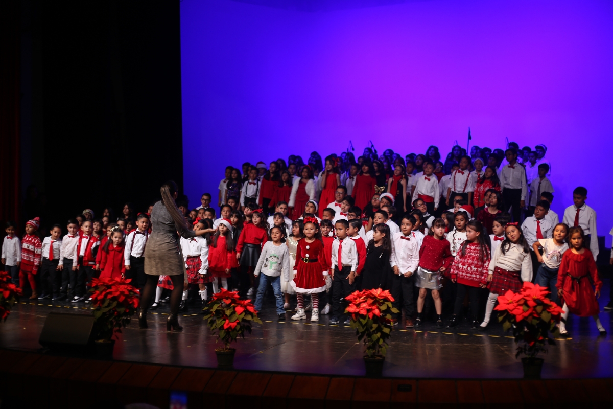 Un viaje musical que encendió la Navidad en el Colegio Celse