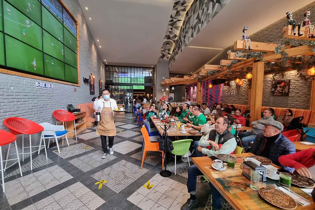 Descubre las mejores terrazas en Querétaro para disfrutar de un brunch, una comida con vista espectacular o un momento pet friendly. 